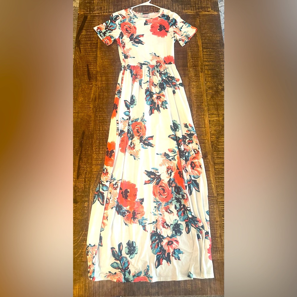Viva Le jewels floral dress